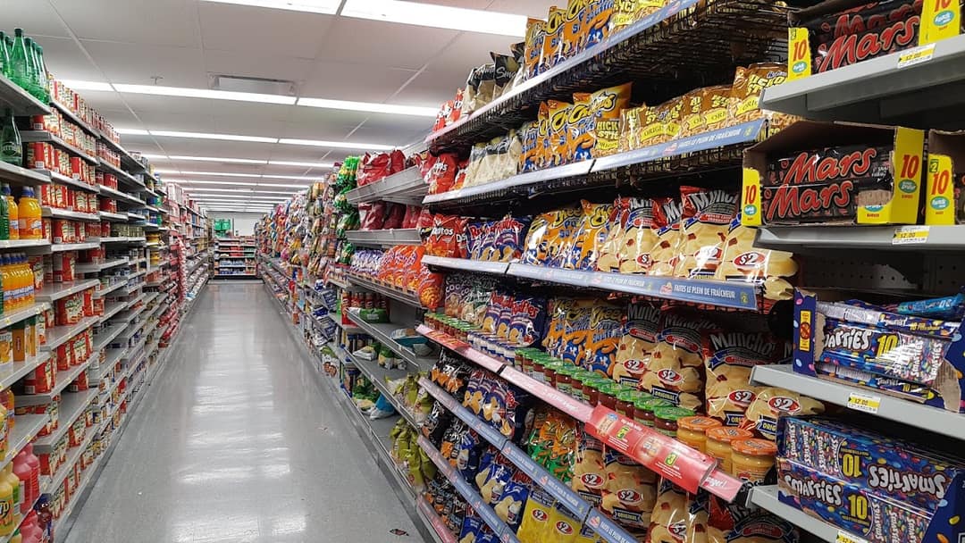 Le petit jeu du Dollarama vs l'épicerie : ces produits où le rabais vaut vraiment le détour