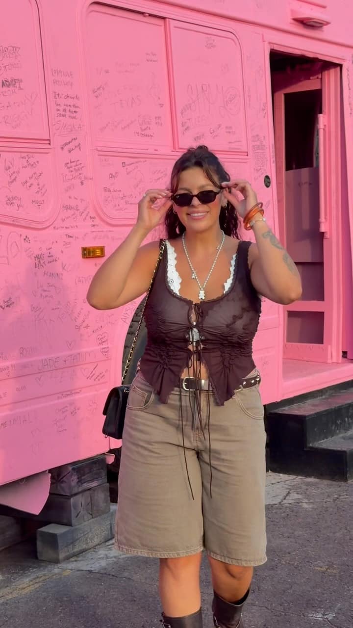 Alanis Désilets braque son objectif sur les œuvres d'Osheaga, pas juste sur la musique