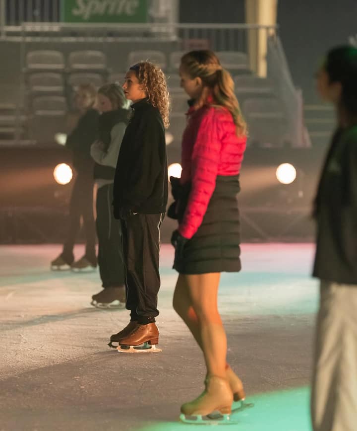 Alex-Anne Aubé-Kubel remonte sur la glace et ouvre son show deux fois par jour à Toronto