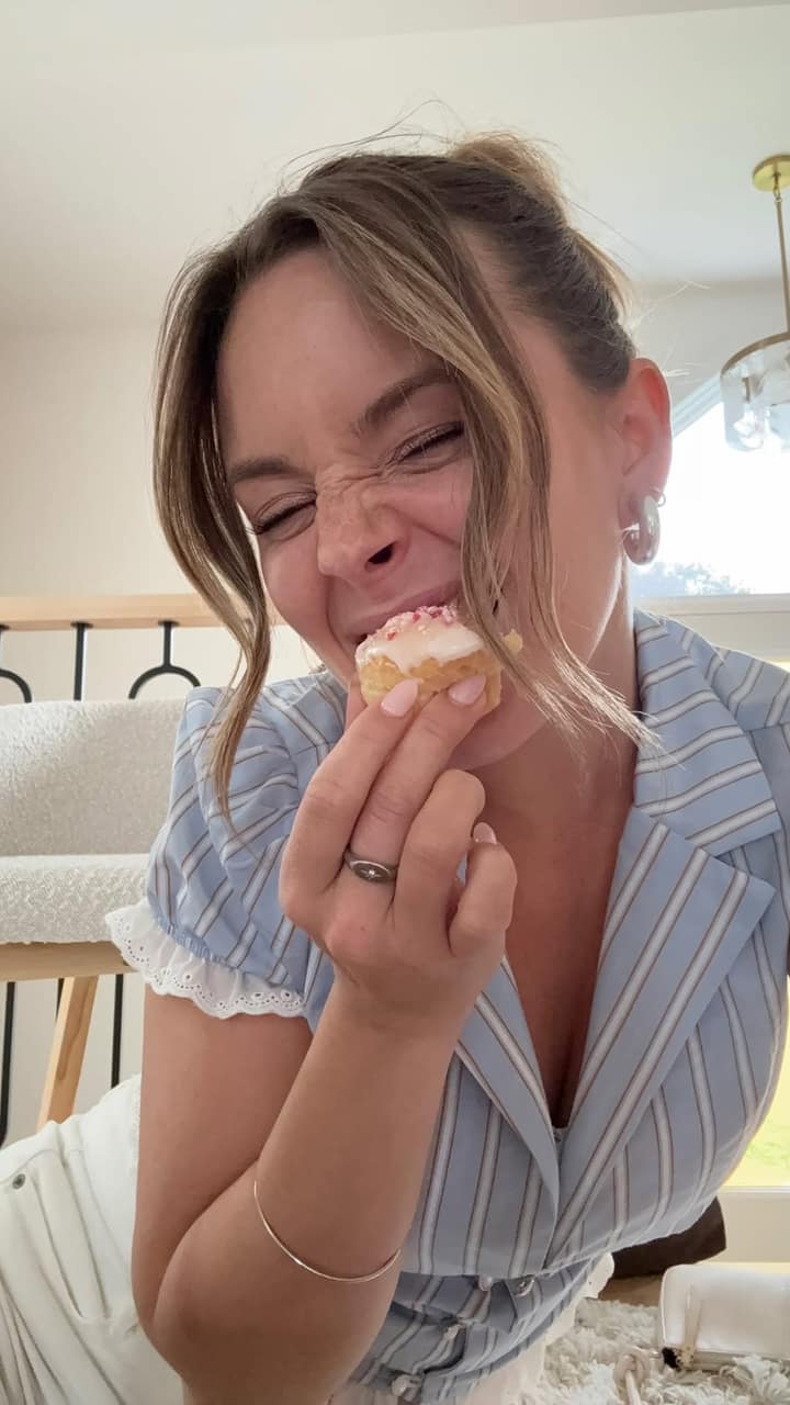 Camille Felton veut goûter à tout : elle passe le micro à ses fans