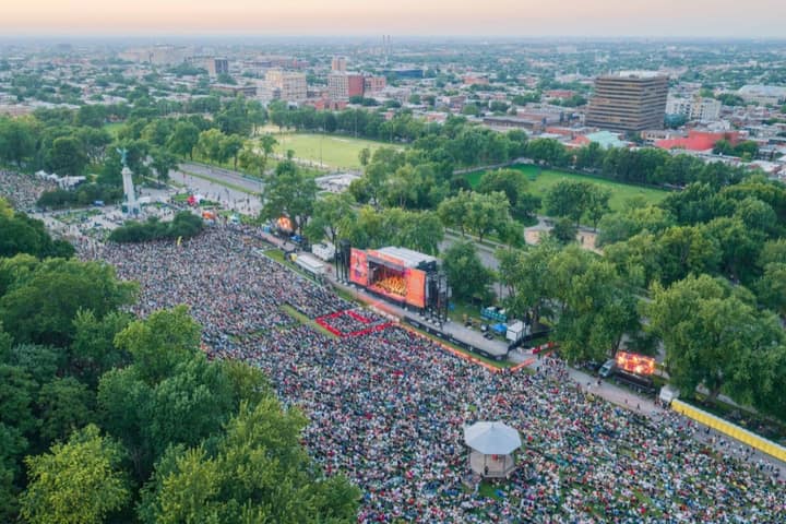 Fabiola Nyrva Aladin décroche le micro de l'OM au pied du mont Royal