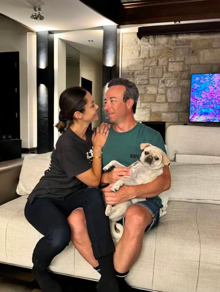 Isabelle emprunte le compte de Luc Poirier le temps d'un joyeux anniversaire