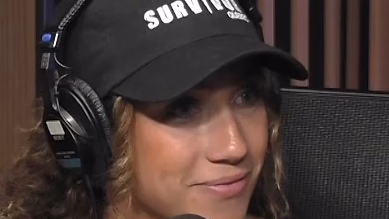 Maria Gutierrez sort de l'île au jour 35 et là, son message nous ramasse