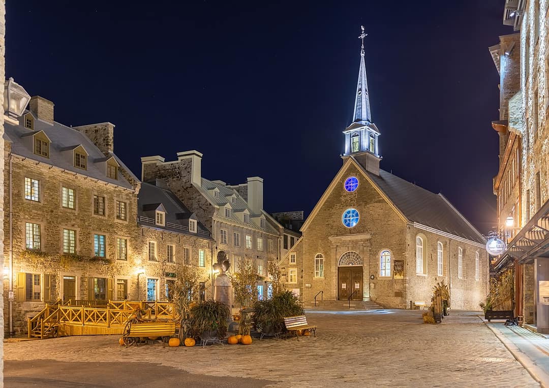 Place-Royale et Petit-Champlain : le guide pour lire le patrimoine du Vieux-Québec à pied