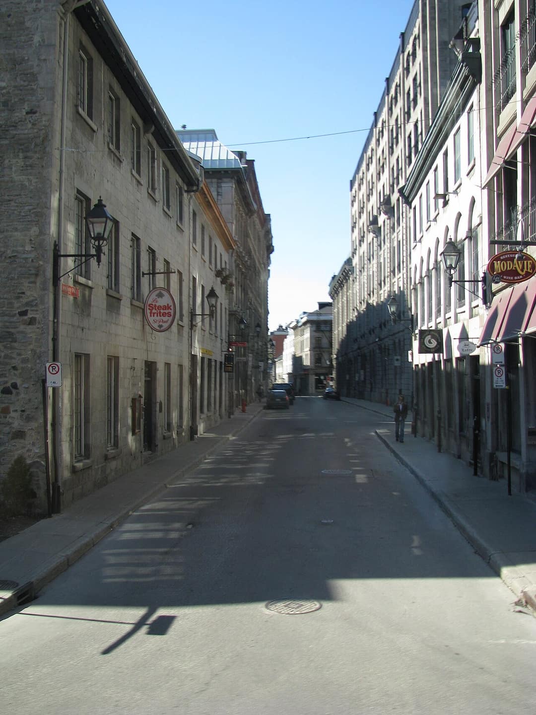 À pied dans le Vieux-Montréal, un guide pour lire la pierre et le patrimoine